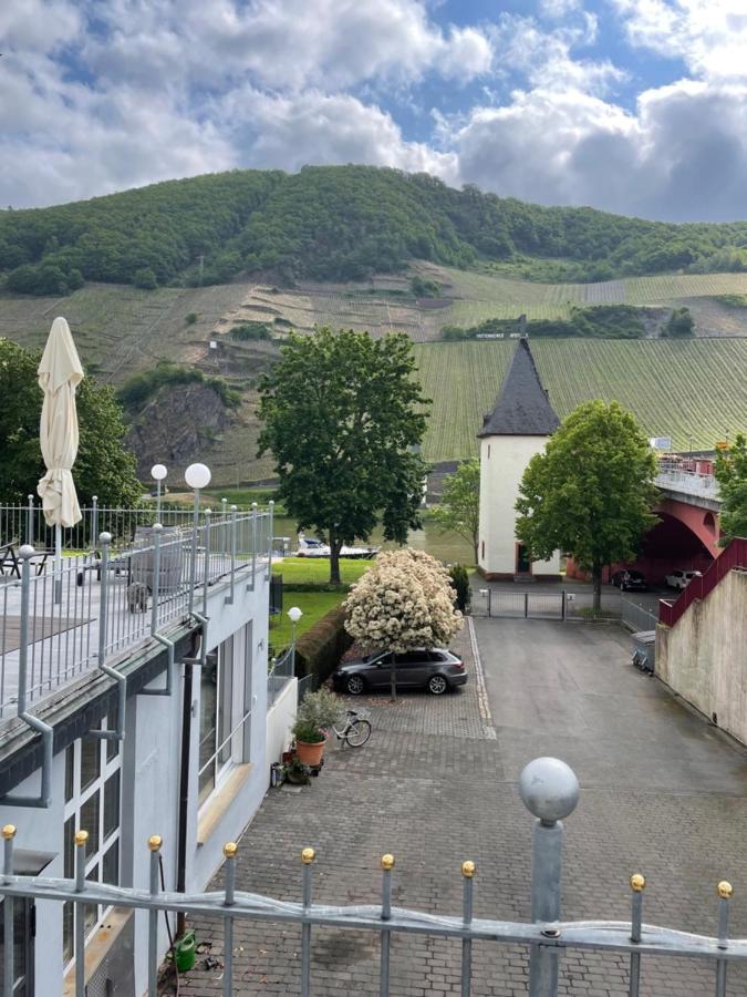 Gaestehaus & Weingut Cluesserath-Weiler تريتينييم المظهر الخارجي الصورة
